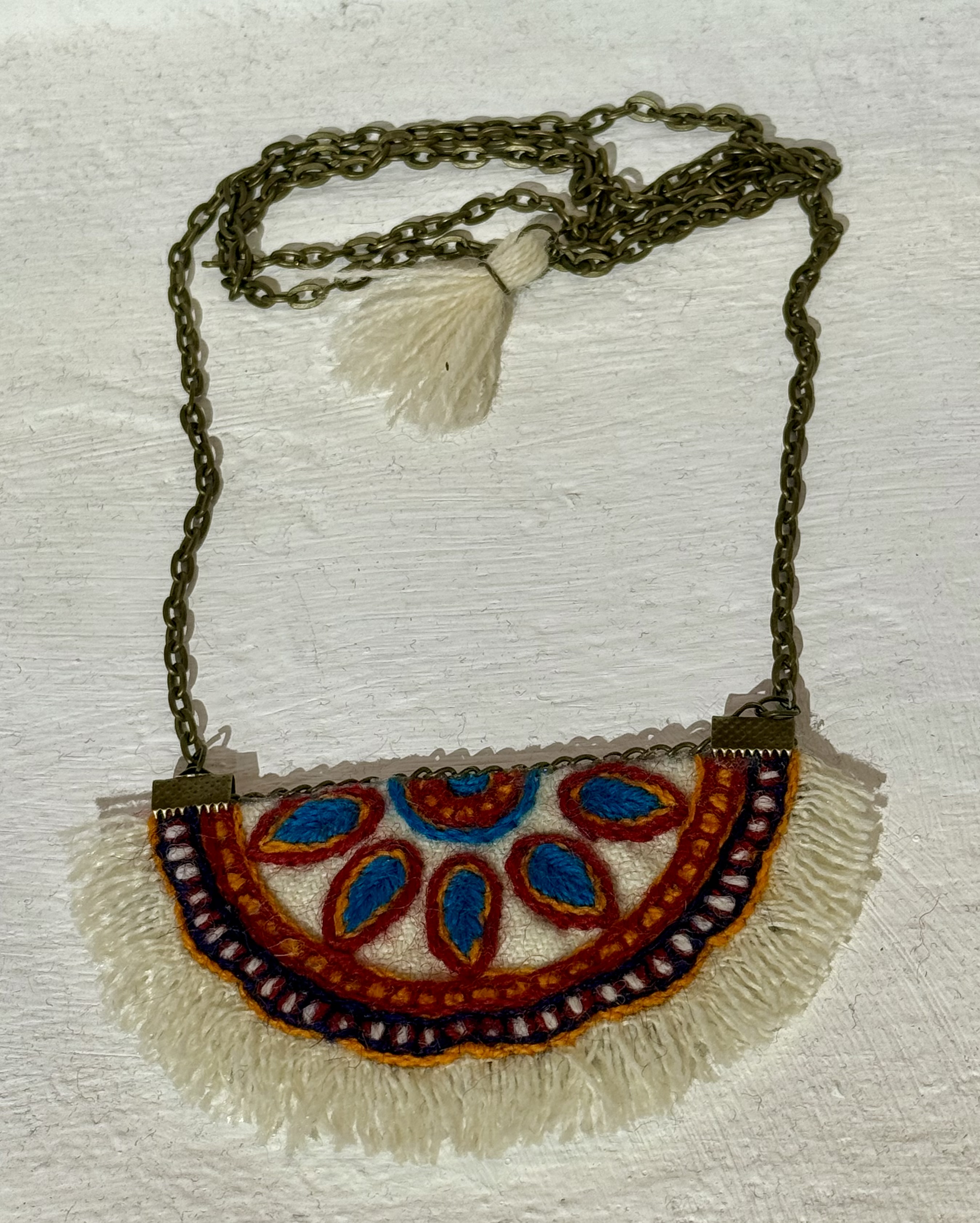 گردنبند دستساز پته دوزی دستدوز تک نسخه